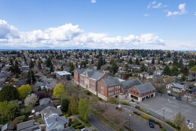 Greenwood Elementary School, Seattle WA Rankings & Reviews - Homes.com