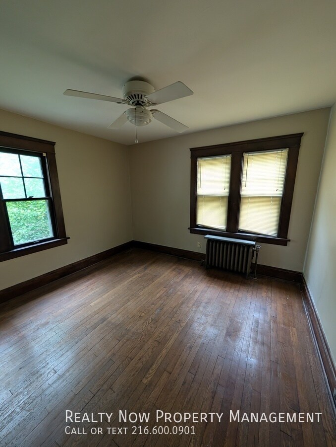 2120 Renrock Rd unit 1, Cleveland Heights, OH 44118 - photo 1