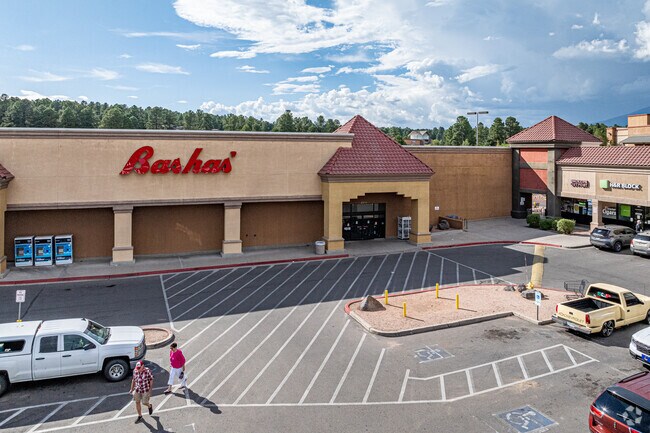 The Timber Sky neighborhood has their very own Bashas market.