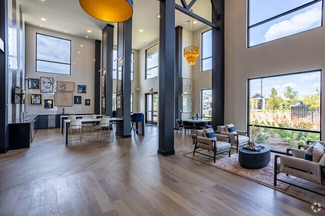 The Crest at South Point: After Hours Clubhouse with WIFI