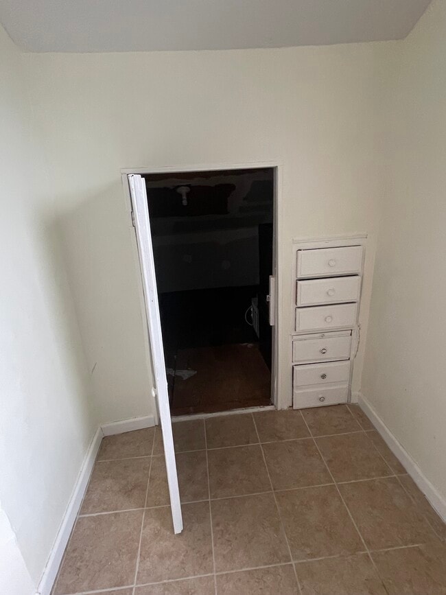 26 Park Dr N unit 1, West Orange, NJ 07052 - photo 7