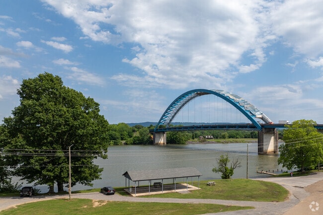 Near Kimball, Tennessee is the the South Pittsburg Municipal Park.