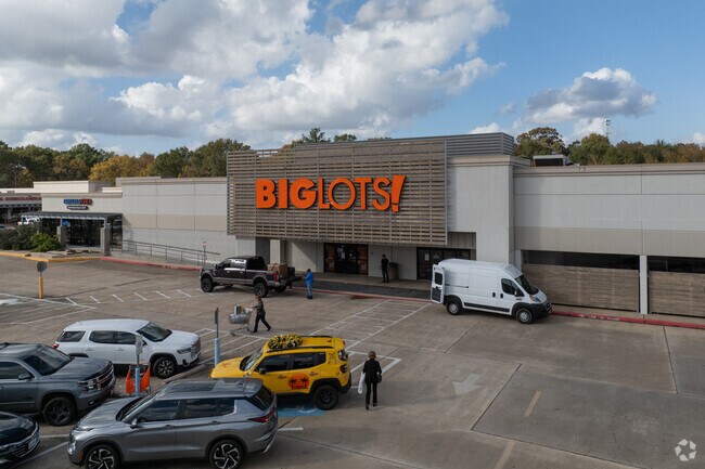 Willis boasts diverse retail spaces, ranging from local boutiques to major chains.