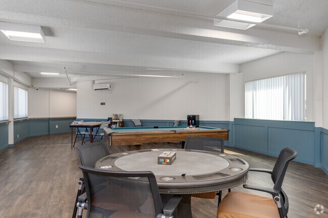 Holly Tree Village, Beaverton, OR 97005 - photo 7