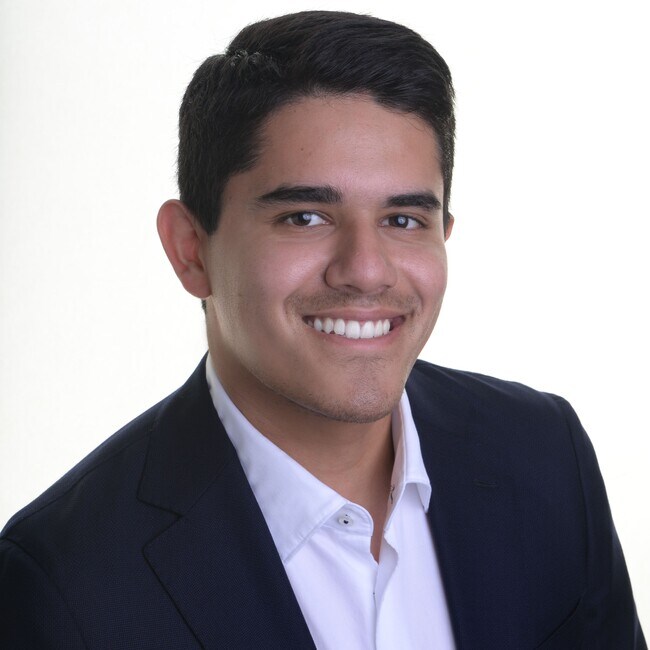Agent Photo