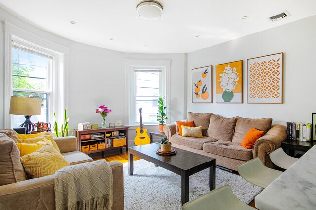 48 Cameron St unit 42-2, Brookline, MA 02445 - photo 4