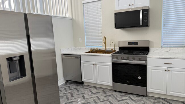 829 Bamboo Dr, Brentwood, CA 94513 - photo 4