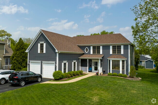 New construction is popping up everywhere in Hawthorne Illinois.