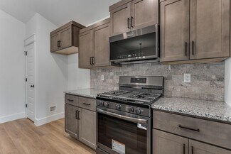 1718 Ferguson St, Pea Ridge, AR 72751