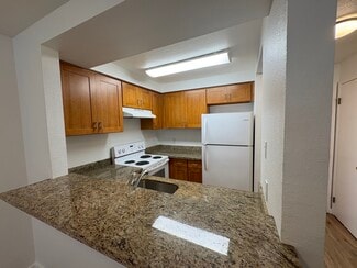 14555 Whitman Ave N, Shoreline, WA 98133
