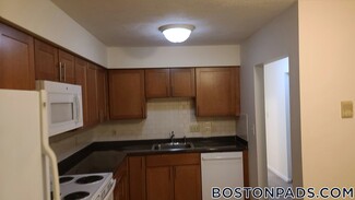 5 April Ln Unit 15, Lexington, MA 02421