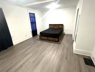 733 Pennsylvania Ave Unit 2, Erie, PA 16503