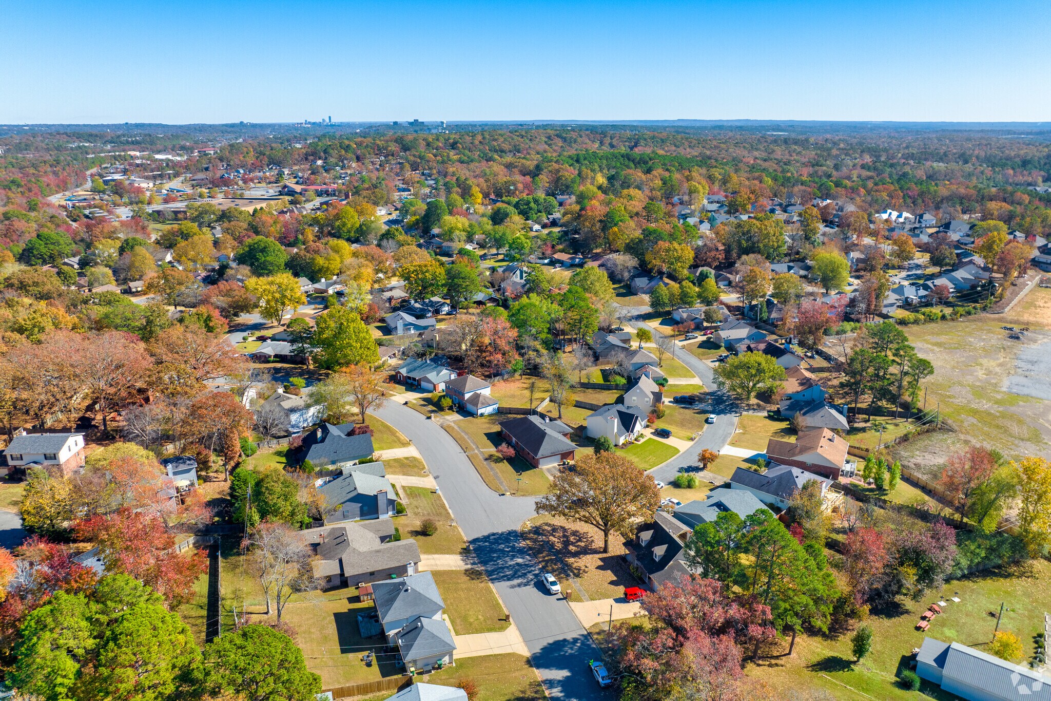 Chenal gives a taste of neighborhood living with enough green space and seclusion to enjoy.