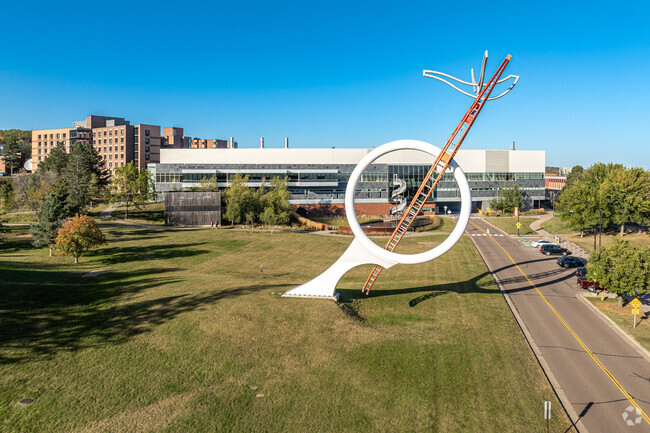 The University of Minnesota Duluth is located on the edge of Hunters Park.