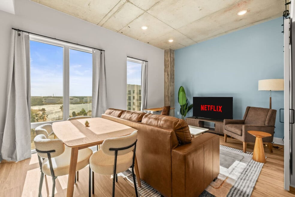 605 N 12th St unit ID1313964P, Tampa, FL 33602 - photo 1