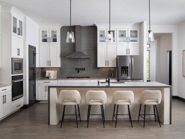 113 Annette Dr unit 36454410, Castroville, TX 78009 - photo 3