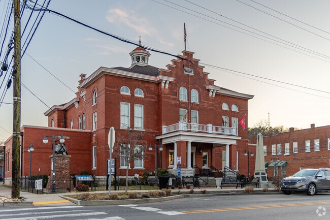 The Trousdale County courthouse was built in 1901 in Hartsville.