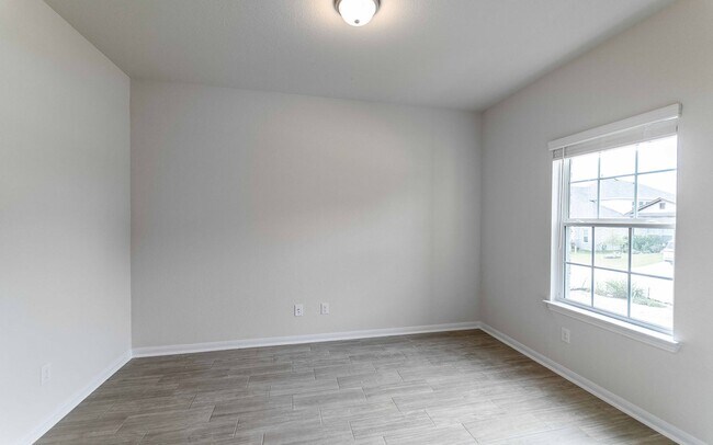 128 Buttercup Aly, San Antonio, TX 78245 - photo 2