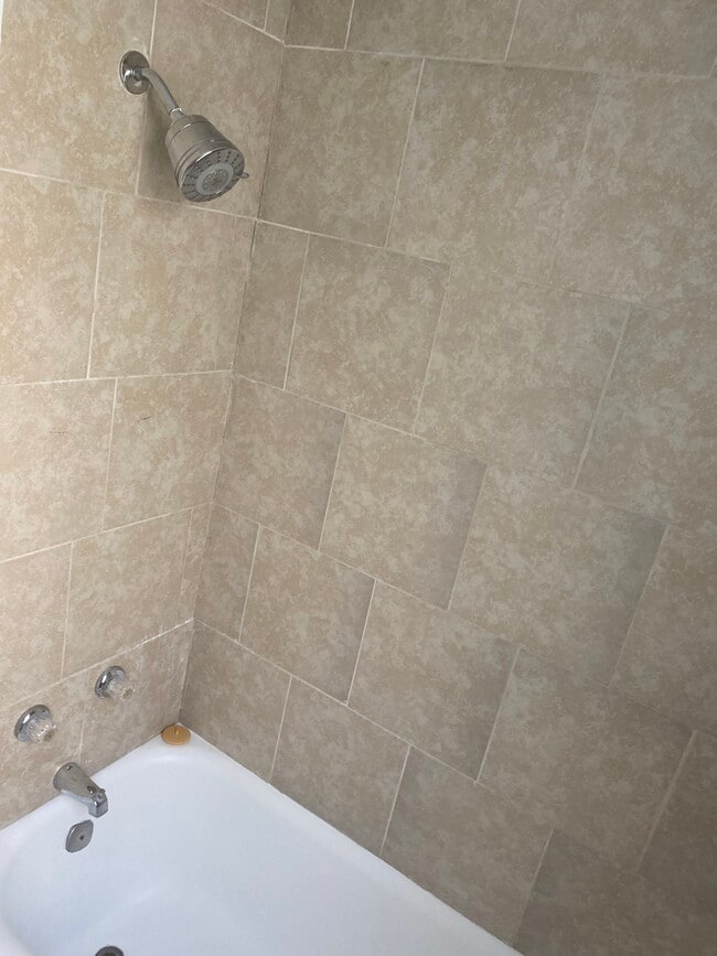 7544 S Sangamon St unit 2, Chicago, IL 60620 - photo 5