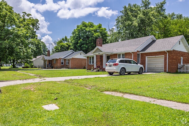 Ranch style homes with brick finishes are popular in Nevada.