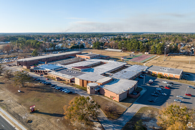 Seventy-First High School, Fayetteville NC Rankings & Reviews - Homes.com