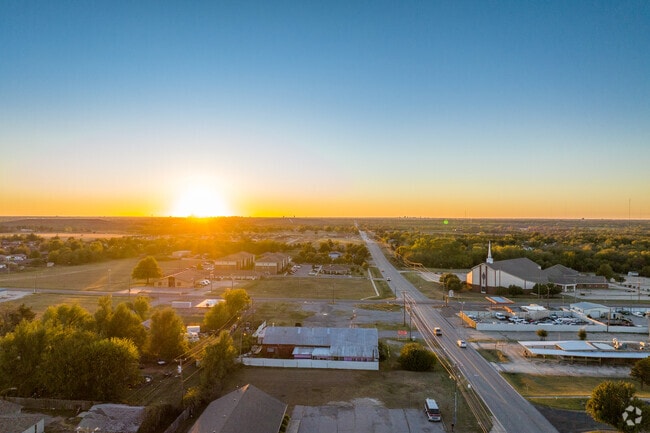 Enjoy a peaceful end to your day in Spencer.