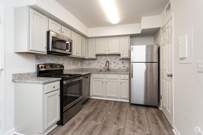 2BR, 1.5BA - 1,080 SF