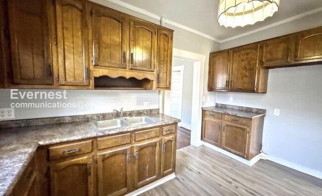 1509 44th St Ensley, Birmingham, AL 35208 - photo 3