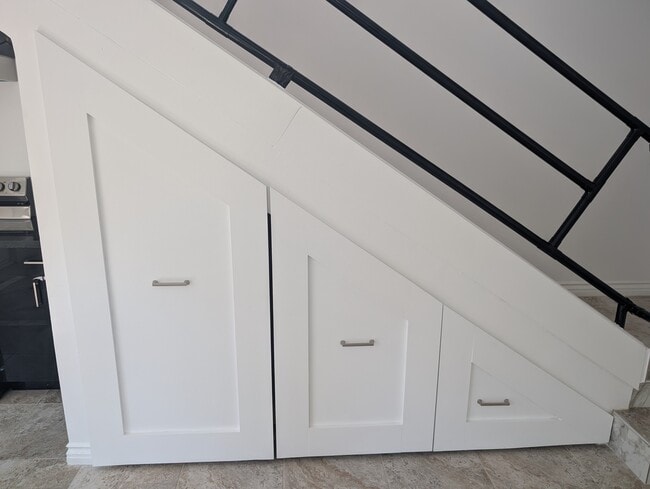 20229 Lorenzana Dr, Los Angeles, CA 91364 - photo 7