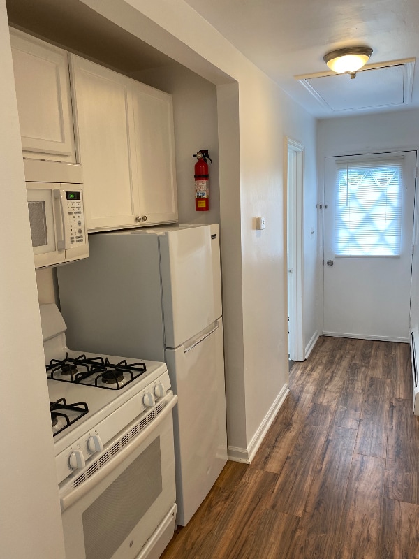 1042 Main St Unit 7, Leeds, NY 12451