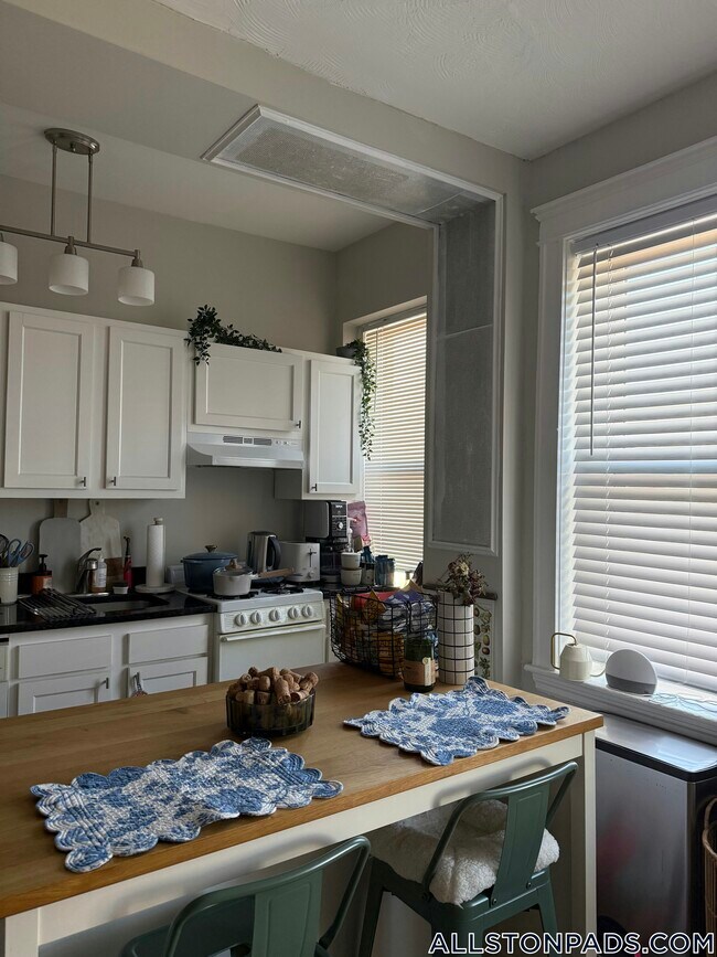 1185 Commonwealth Ave Unit 15, Boston, MA 02134