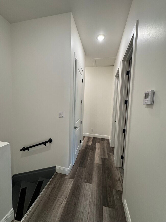 1537 9th St unit Beautifully Renovate, Oakland, CA 94607 - photo 7