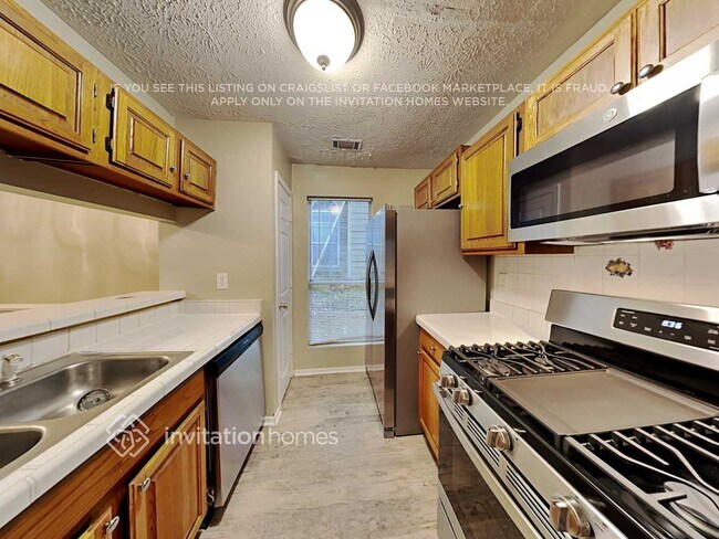 1030 Hampton Hill Ct, Lawrenceville, GA 30044 - photo 7