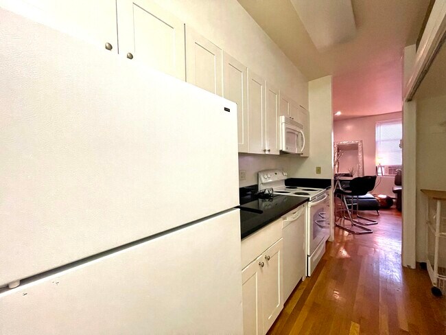 91 Saint Botolph St unit 4, Boston, MA 02116 - photo 3