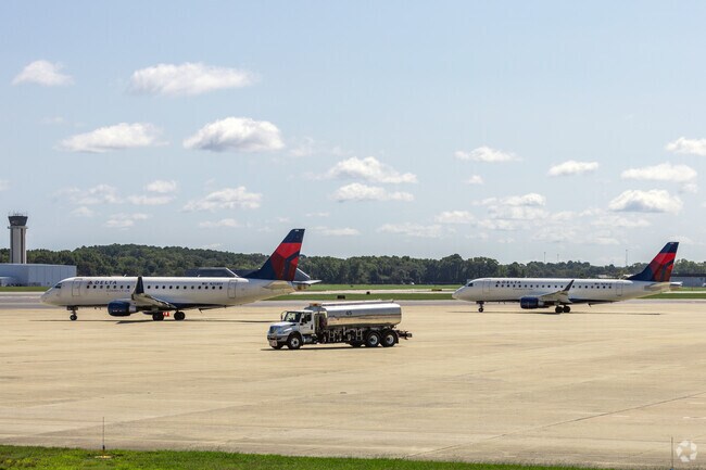 Azalea Acres residents have easy access to the Norfolk International Airport, though it does provide some noise pollution.