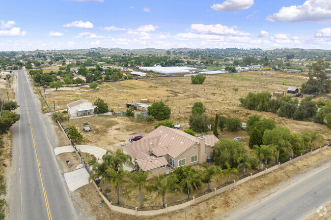 Living in Mountain Glenact: Serenity, Space, and Stunning Scenery.