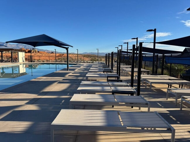 1705 Ripple Rock Dr unit ID1373716P, Washington, UT 84780 - photo 7