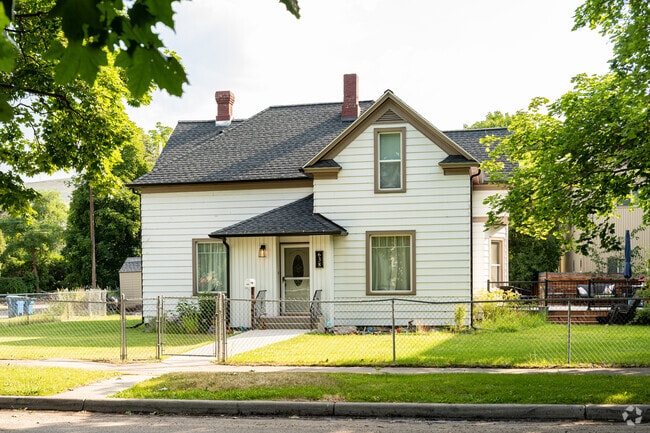 Admire charming craftsman homes found all throughout Northside.