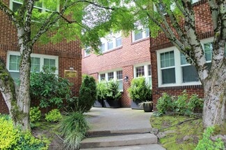 701 NE 28th Ave, Portland, OR 97232