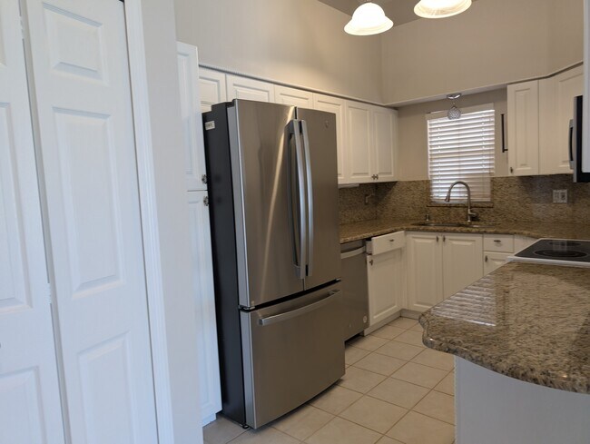4212 Central Sarasota Pkwy unit 1521, Sarasota, FL 34238 - photo 7