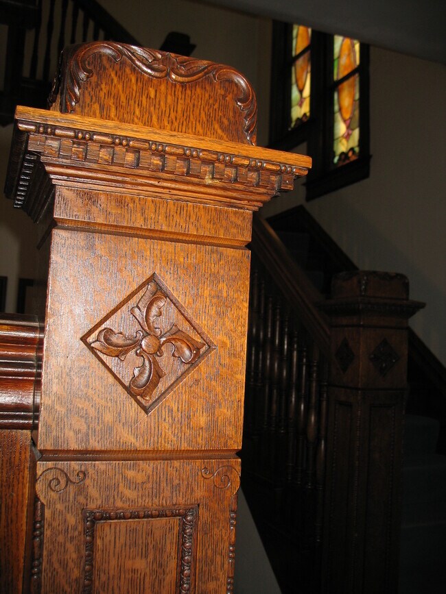 618 S Farwell St unit East Tower Apartment, Eau Claire, WI 54701 - photo 4