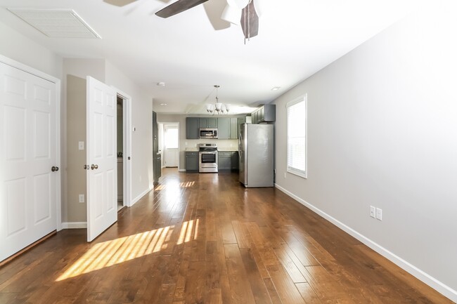 505 Sycamore Br Rd, Asheville, NC 28803 - photo 3