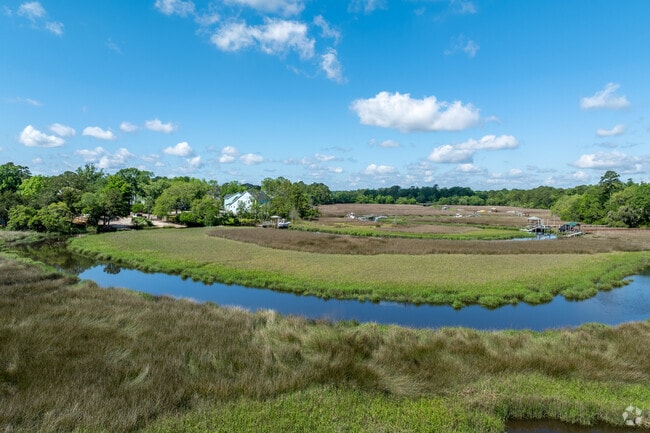 Sandhurst residents can also access the river at Pierpoint Boat Launch only 5 miles away.