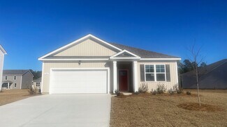 304 Glade Ct, Loris, SC 29569