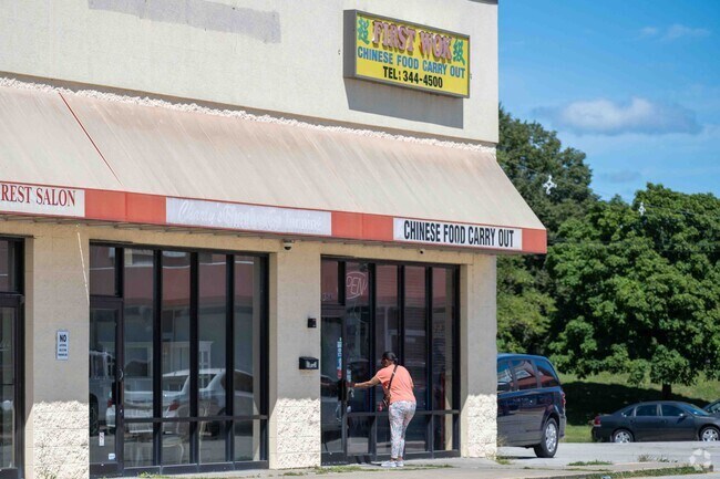 First Wok located near the Southeast Urbana area is a Chinese restaurant offering great food.