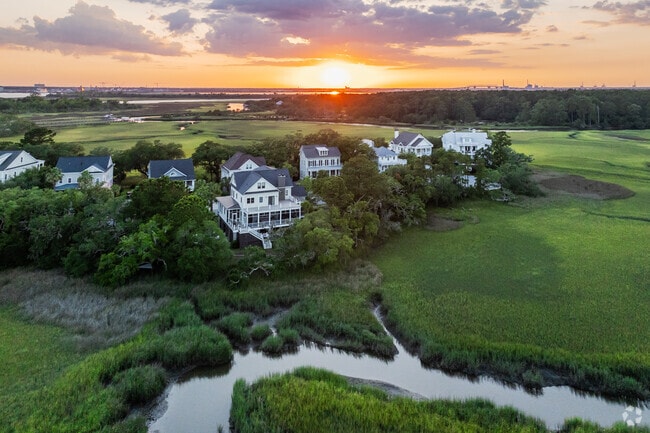 Daniel Island is a charming island neighborhood in sweet little corner of Charleston, SC.