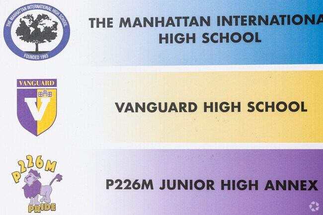 Lenox Hill's Vanguard High School: Igniting curiosity and ambition.