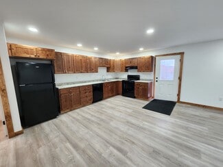 153 Clark Rd Unit A, Winterport, ME 04496