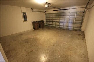 2813 75th St W, Lehigh Acres, FL 33971