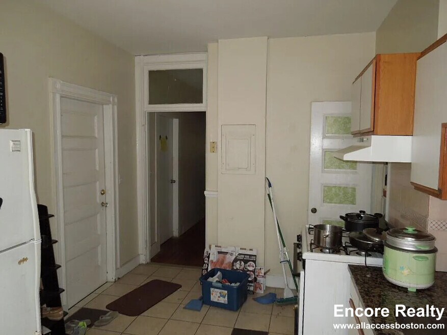 67 Harvard Ave unit 1, Allston, MA 02134 - photo 1